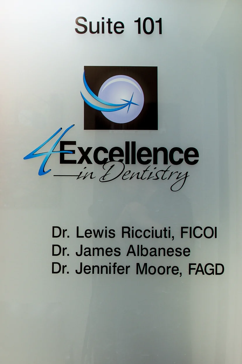 4Excellence In Dentistry 9