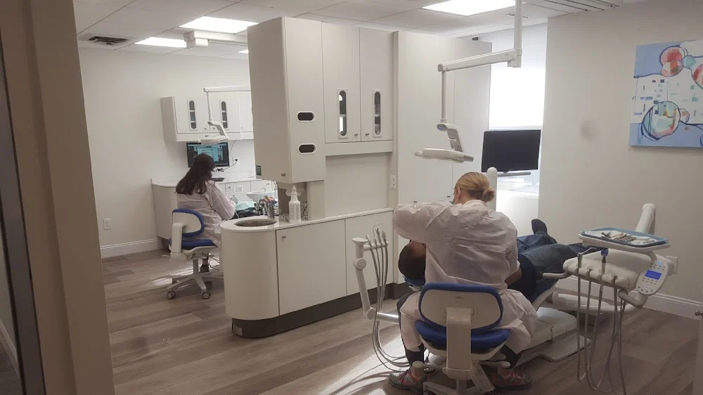 Amerident Dental PC 3