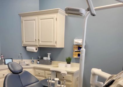 Dr. Ryan M. Holbrook, DDS LLC
