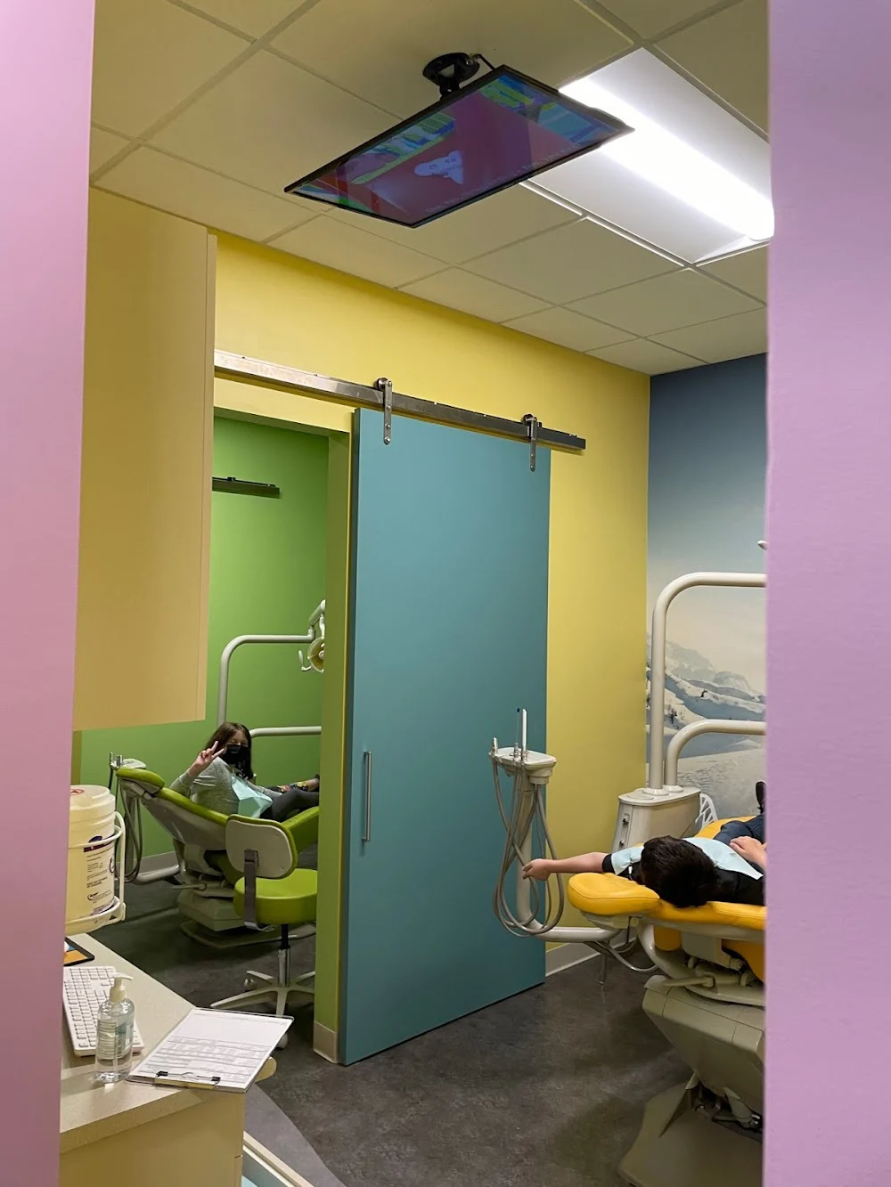 Smileland Pediatric Dentistry & Braces of Westborough 2