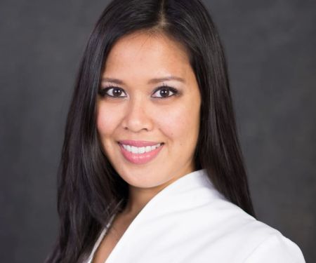Dr. Larissa Navarro