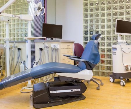 Forever Smiles: Yan Razdolsky, DDS, BSD, Ltd