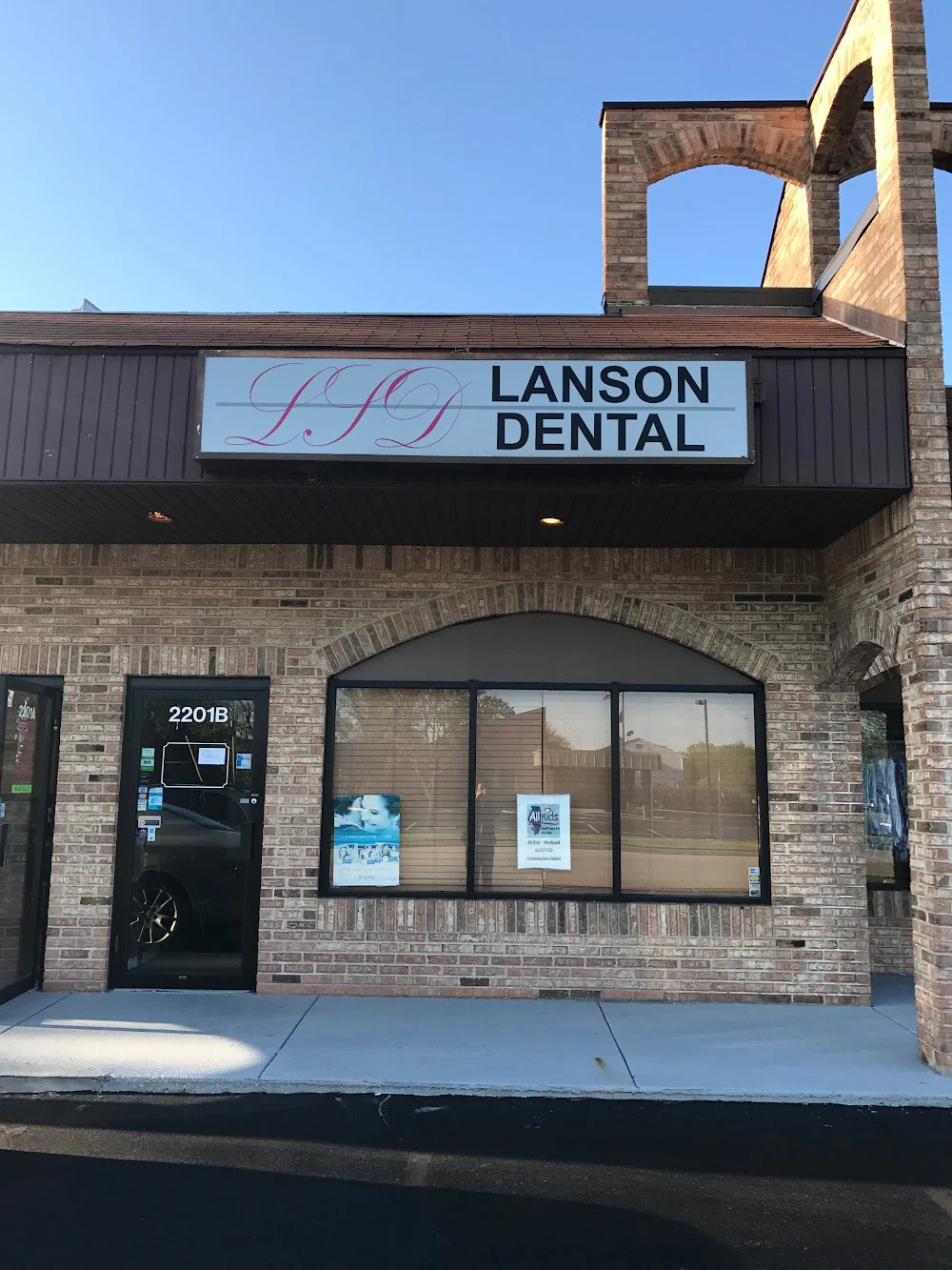 Lanson Dental 1