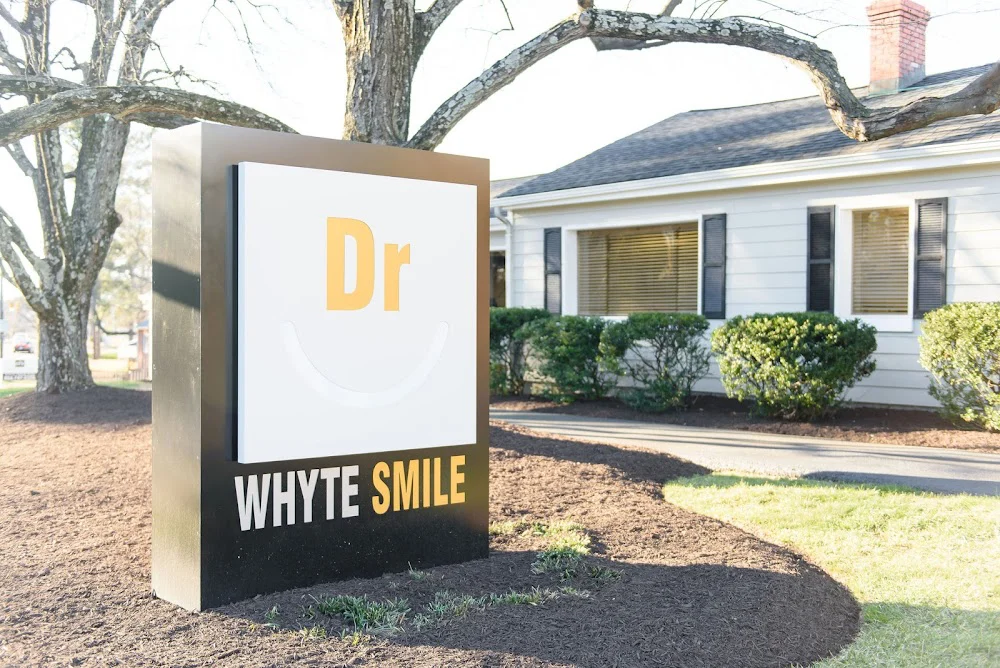 Dr. Whyte Smile 3