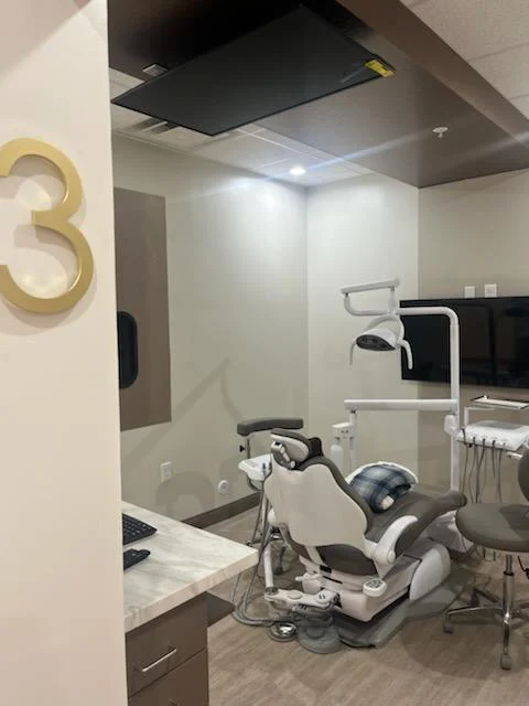 A-Z Dental Art Studio 1