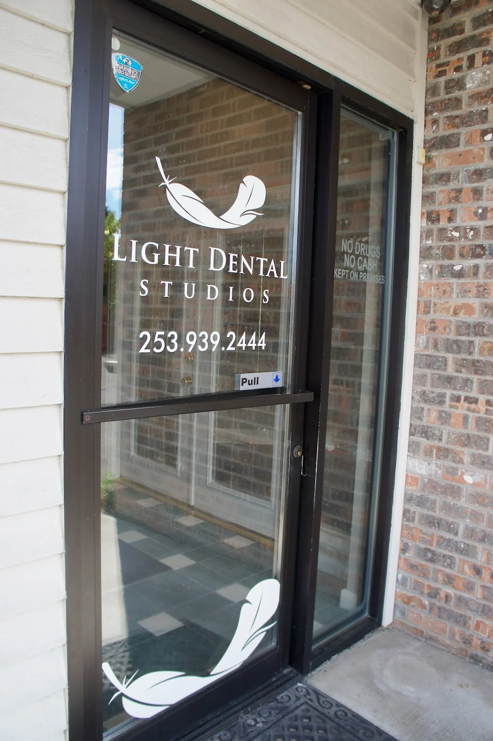 Light Dental Studios of Auburn 9