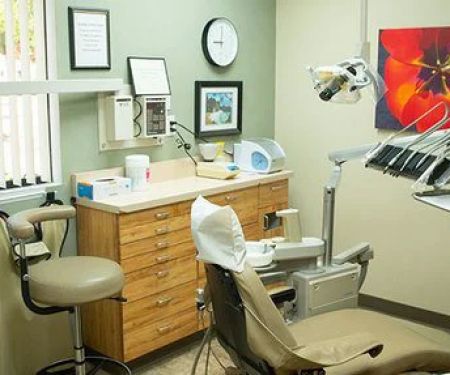 Robert Elloway DDS