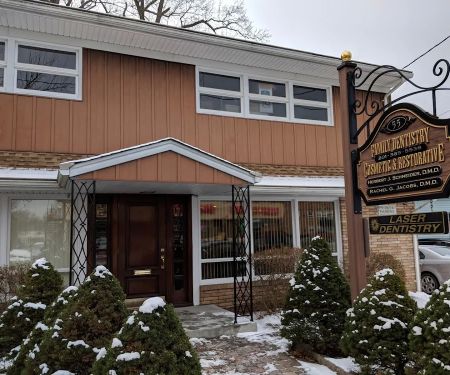 Dumont Dentist: Dr. Herbert Schneider, Dr. Rachel Jacobs, & Dr. Uri Schneider