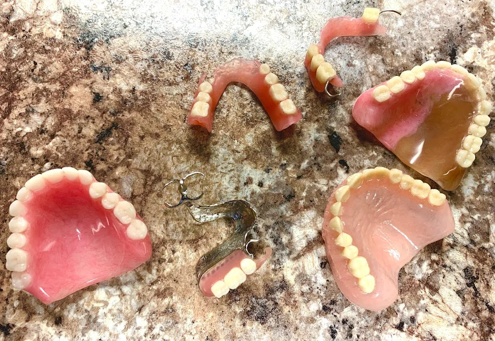 Luxe Dental Studio Picture 2