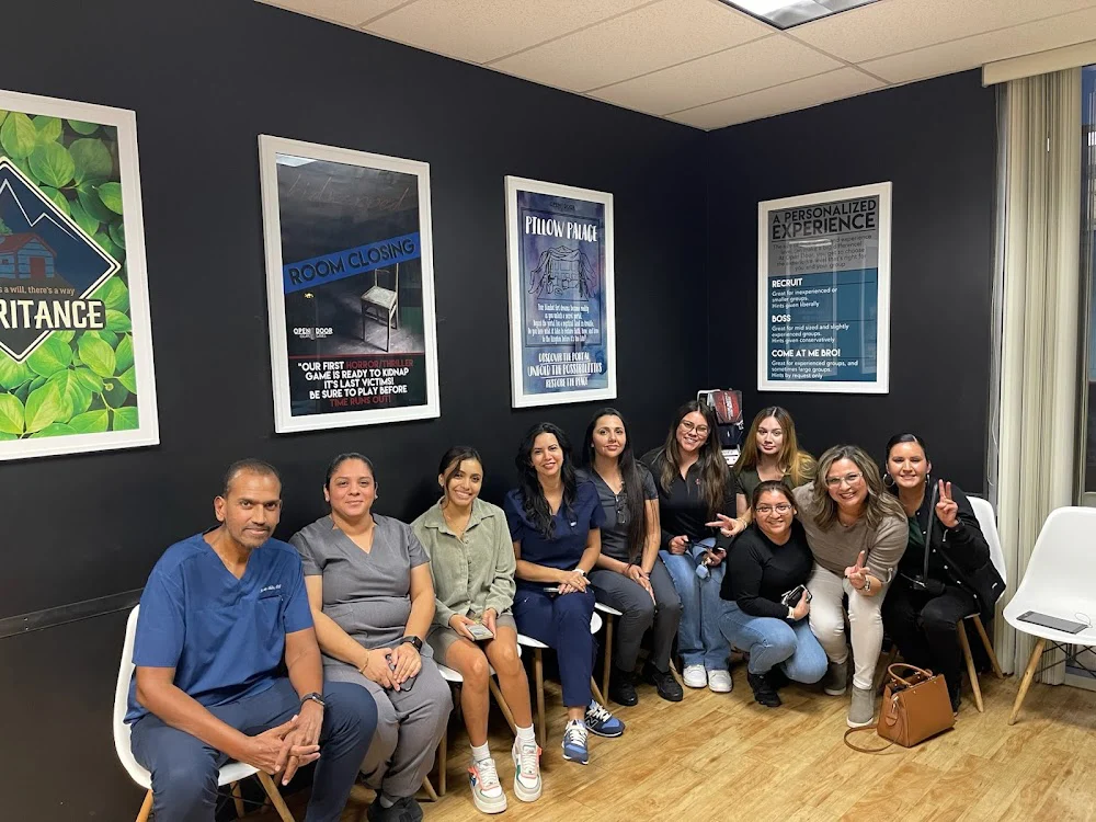 Sonrisas Dental Studio 1