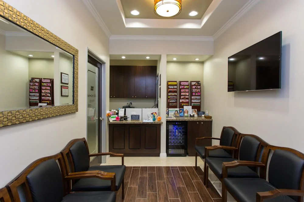 El Paseo Dental Center 1