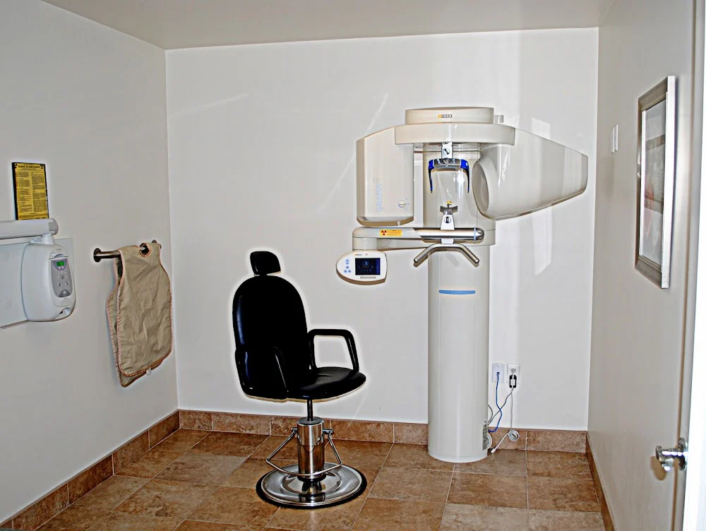 Laguna Beach Dental Group Picture 6