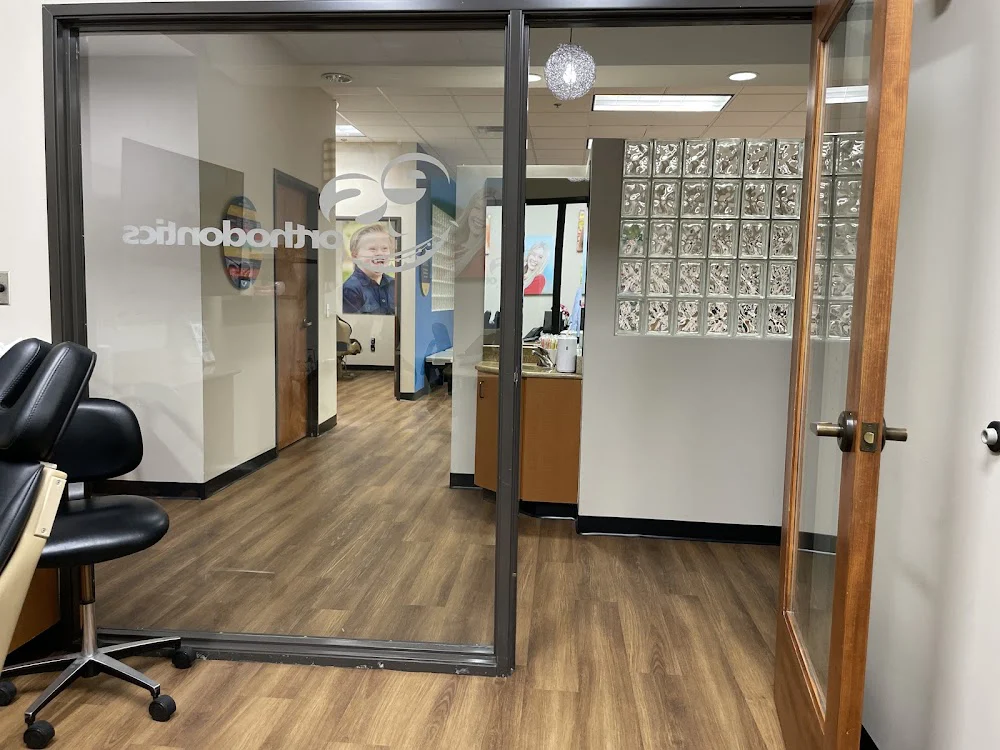 E&S Orthodontics Peoria 6