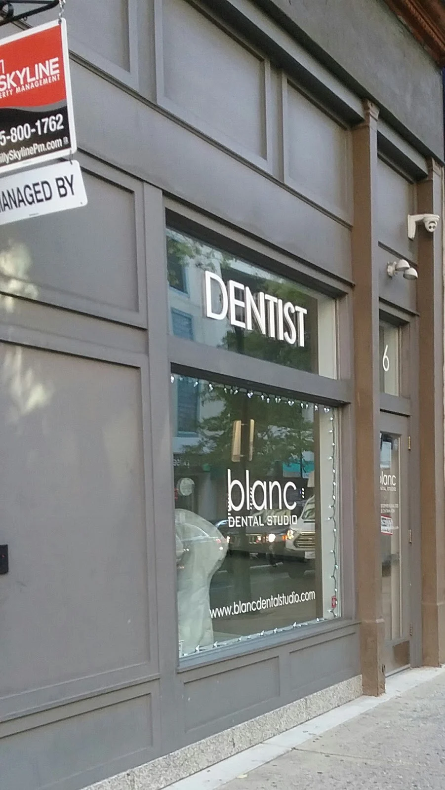 Blanc Dental Studio 9