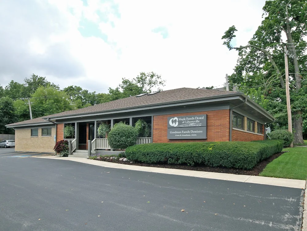 Maple Family Dental of Libertyville 4