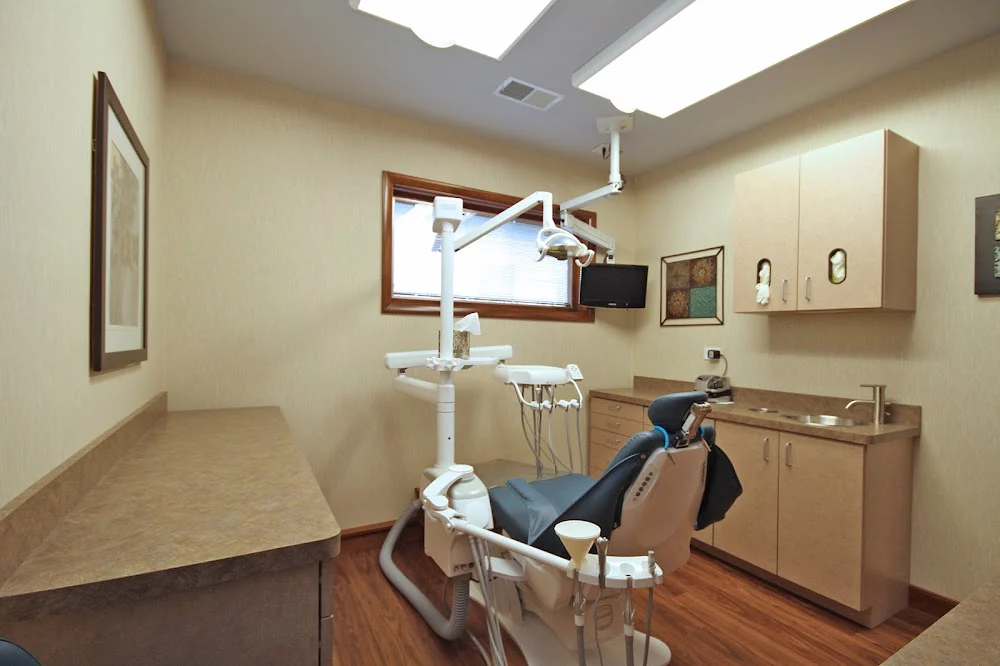 Maple Family Dental of Libertyville 9