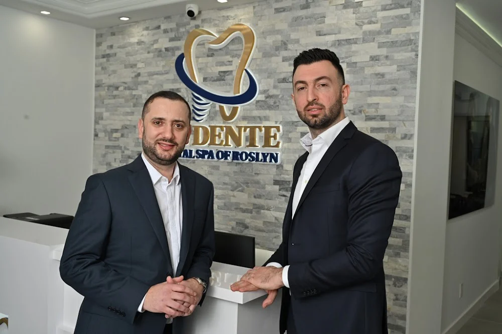 AL Dente Dental Spa of Roslyn - Dr. Edward Shalomov & Dr. Daniel Abramov 4