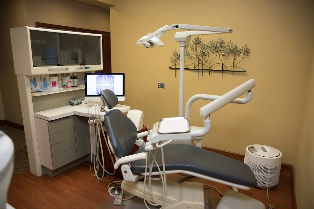 Oak Street Dental North Aurora 2