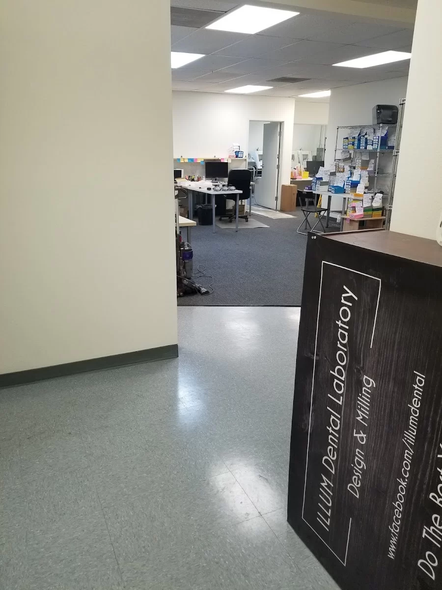 ILLUM Dental Laboratory Design & Milling Picture 3