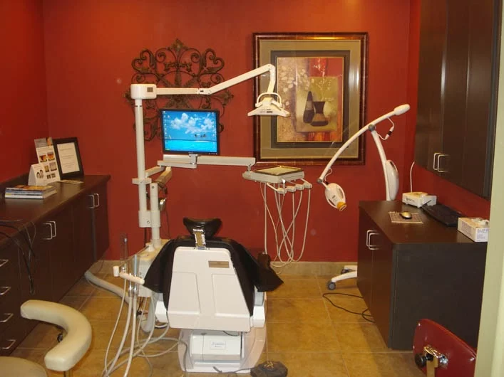 East Lake Village Dental Picture 3