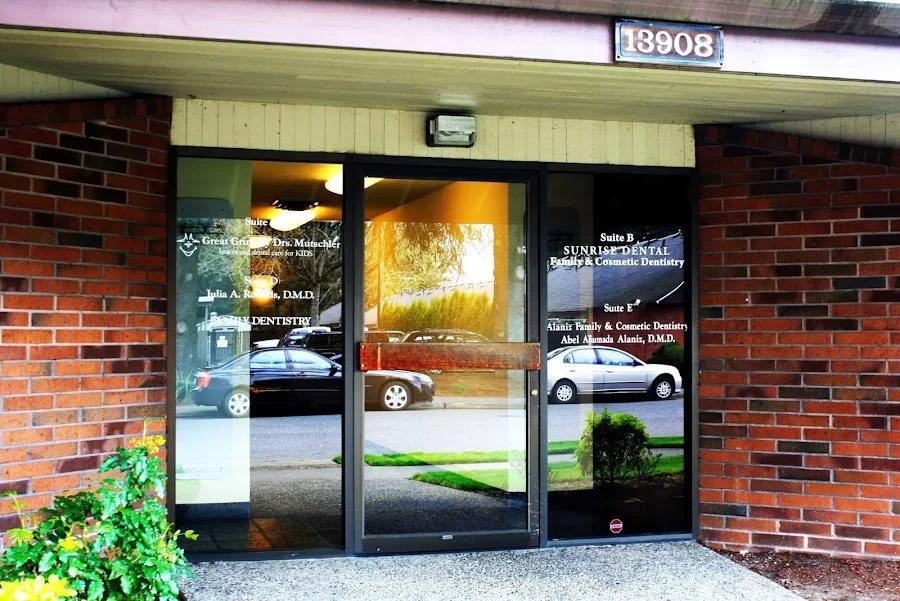 Sunrise Dental of Gresham 6