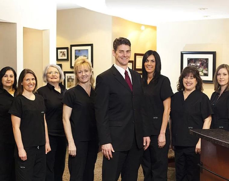 Premier Dental & Implants