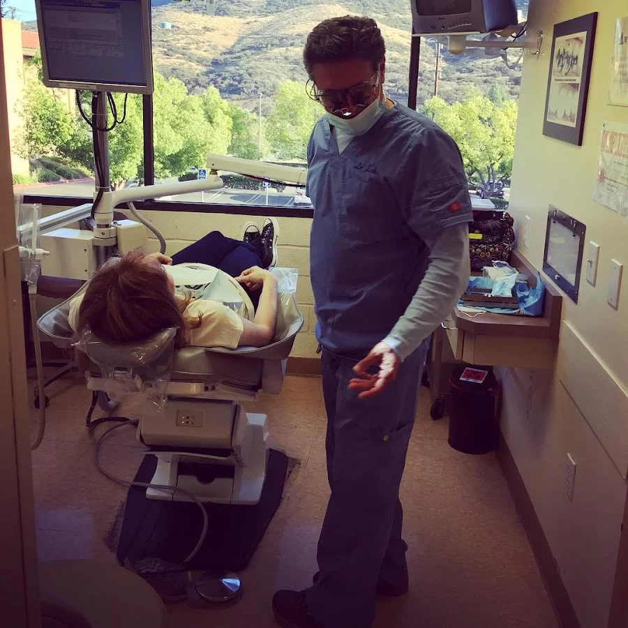 Zak Dental - Agoura Hills Picture 2