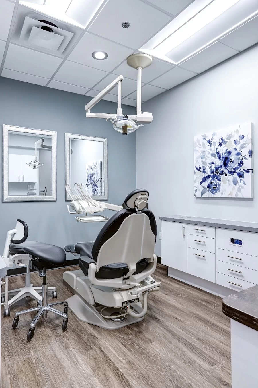 Hodges, Tara R. DDS 8