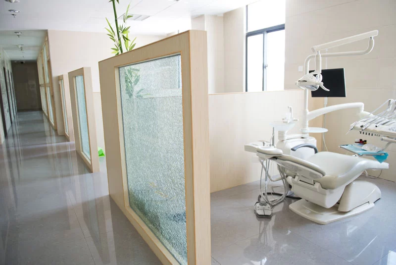 Palani Center For Dental Implants Picture 2