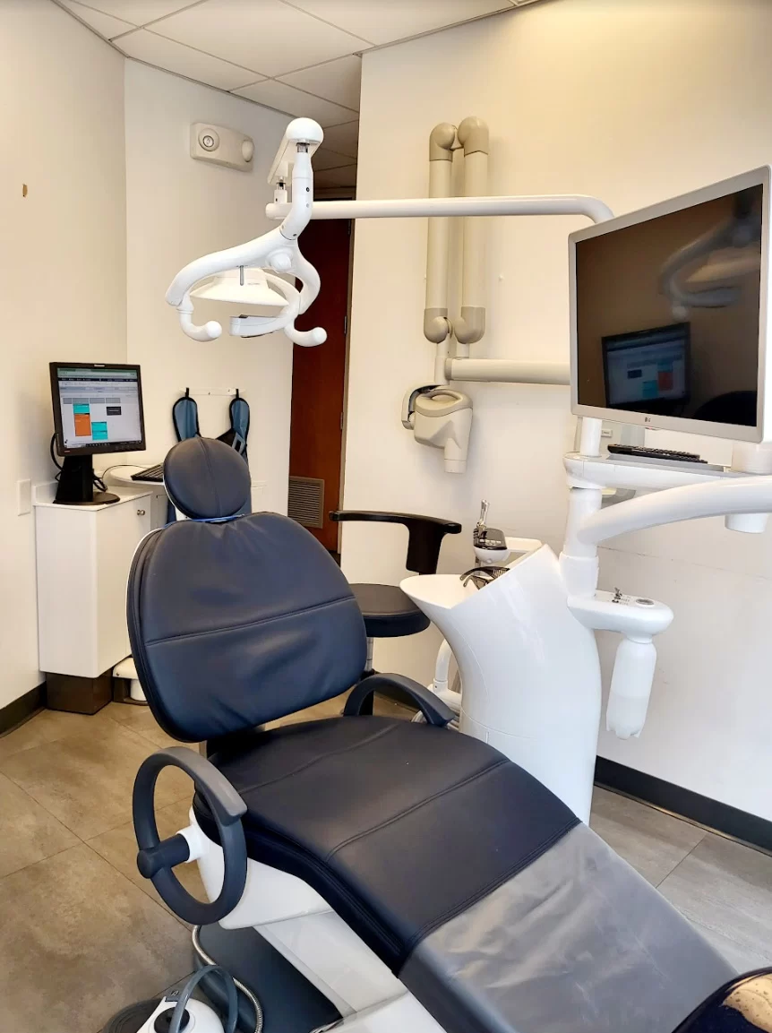 ELLUI Dental 6