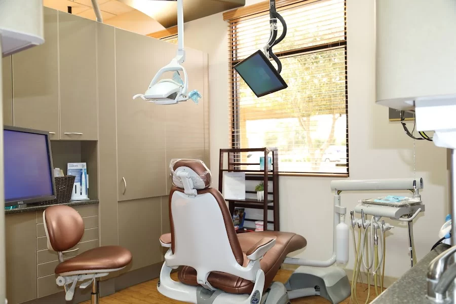 Layton Lakes Dental Care 9