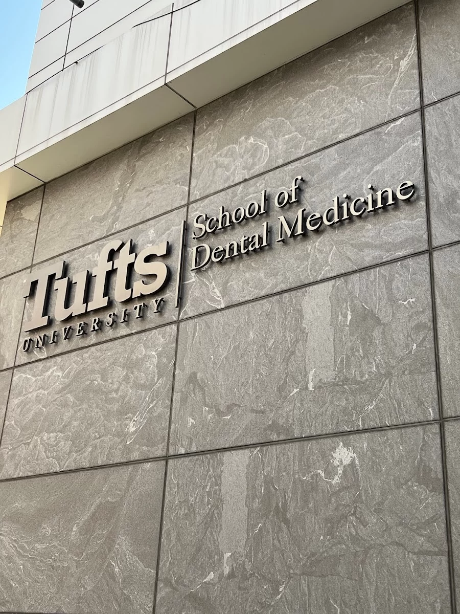 Tufts University School of Dental Medicine 9