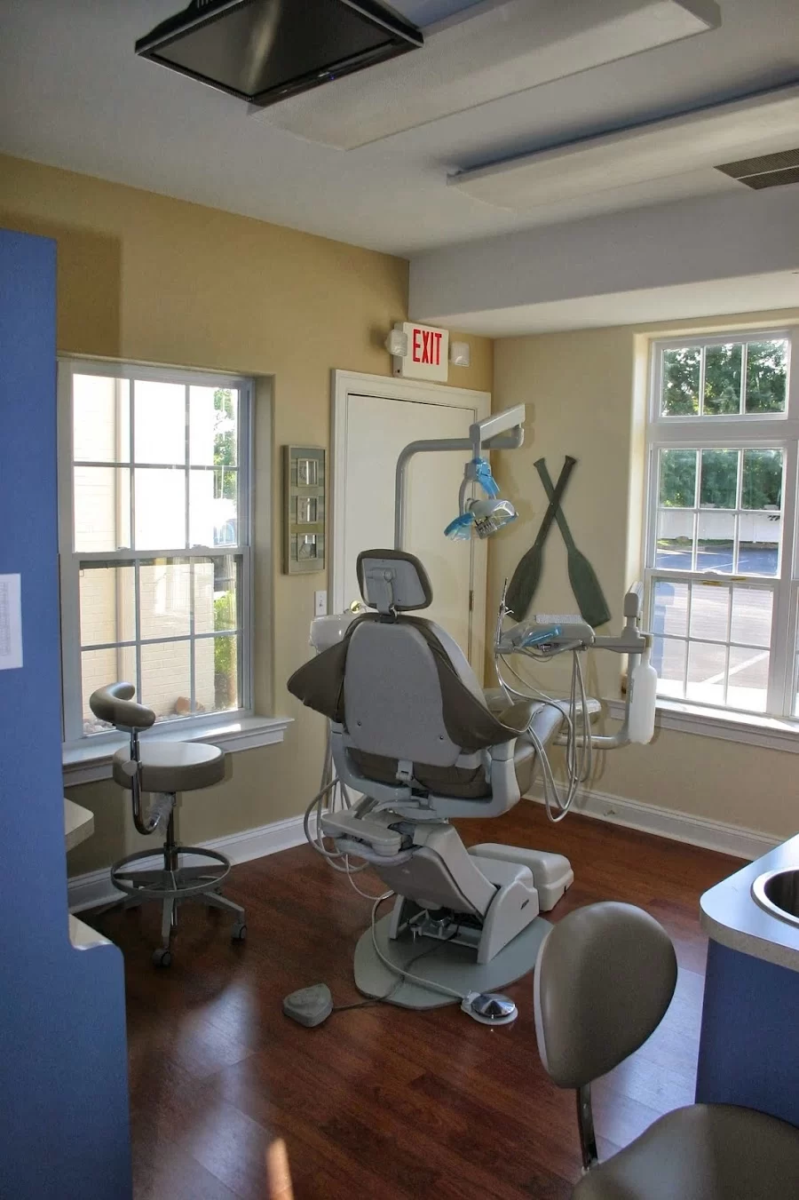 Avalon Dental of Newport 7