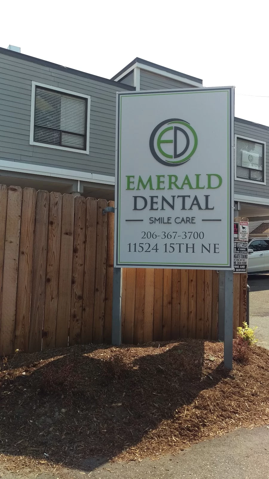 Emerald Dental Smile Care Picture 9