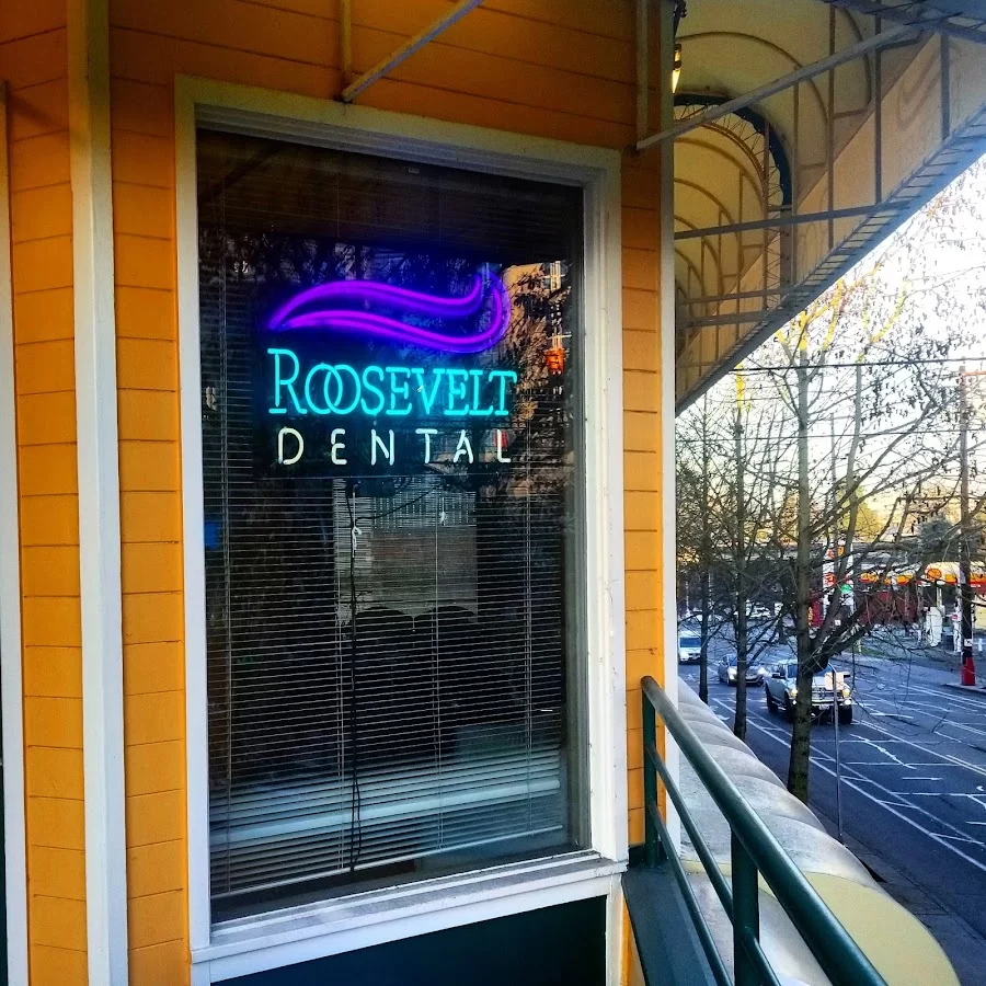 Roosevelt Dental Center Picture 9