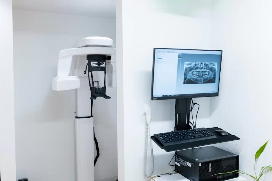 Valencia Dental Center Picture 3