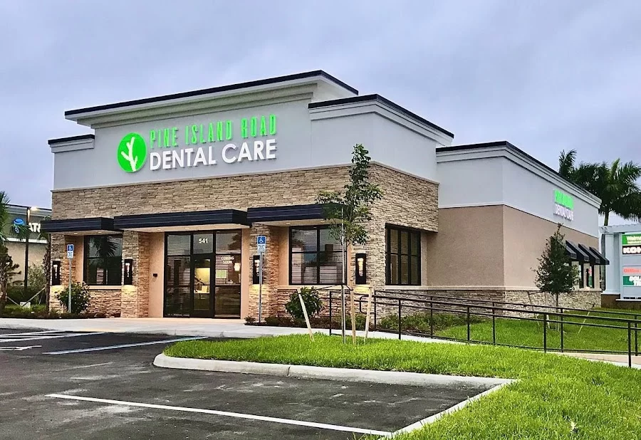 Pine Island Road Dental Care Picture 4