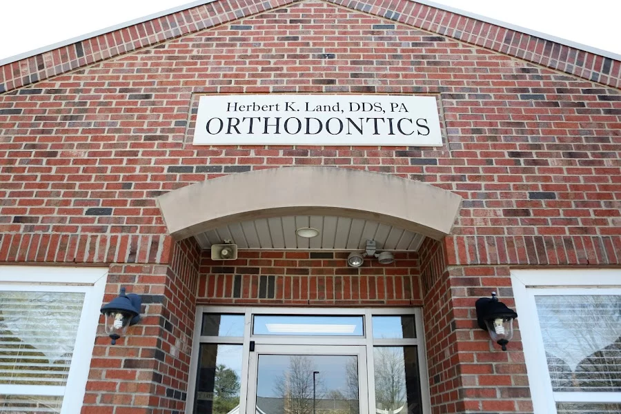 Champion Orthodontics former Land Ortho 3