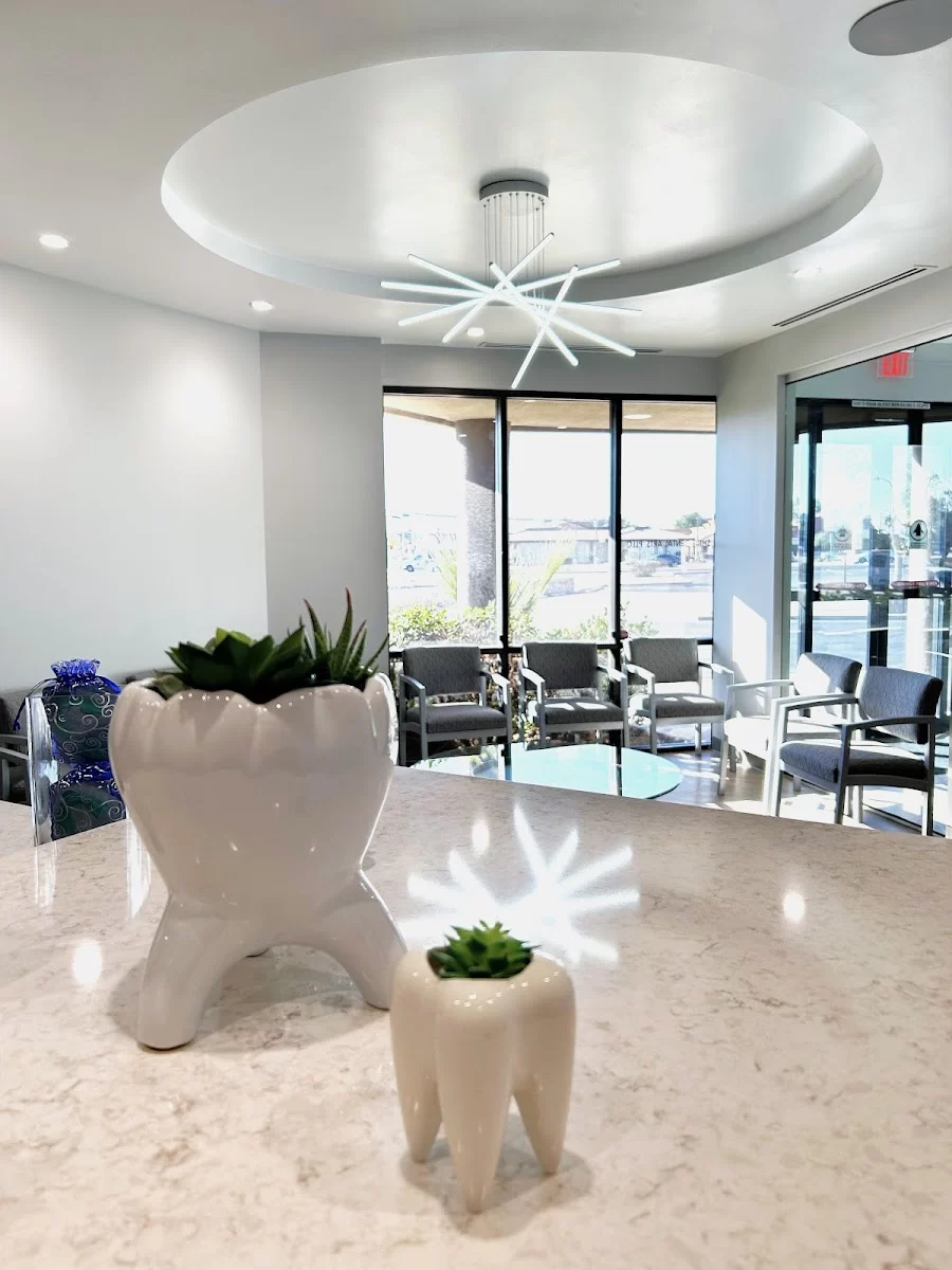 Shine Dental Arts Picture 8