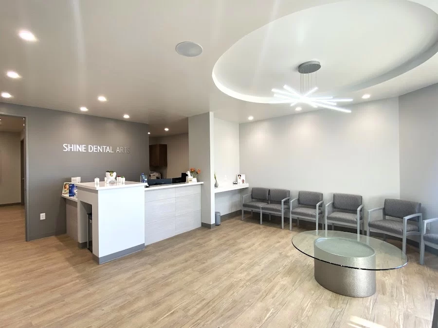 Shine Dental Arts Picture 4