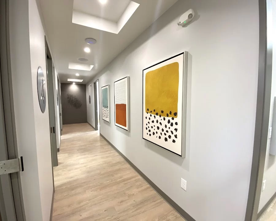 Shine Dental Arts Picture 2