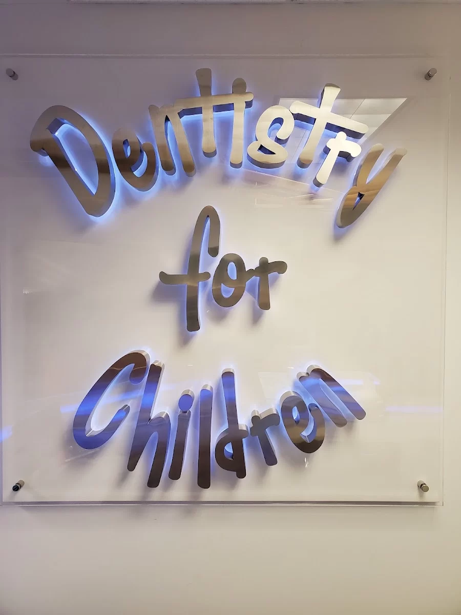 Dentistry For Children Sandy: Rooklidge Erik DDS 5