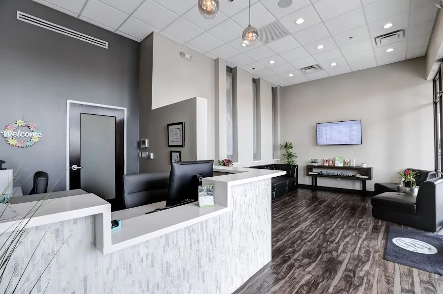 Bellissimo Dentistry & Implant Center Picture 2