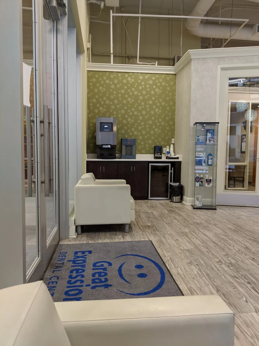 Great Expressions Dental Centers - Midtown 4