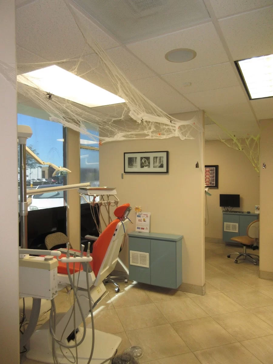 Anaheim Dental & Orthodontics Picture 9