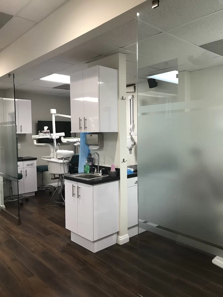 Del Amo Dental Care 7