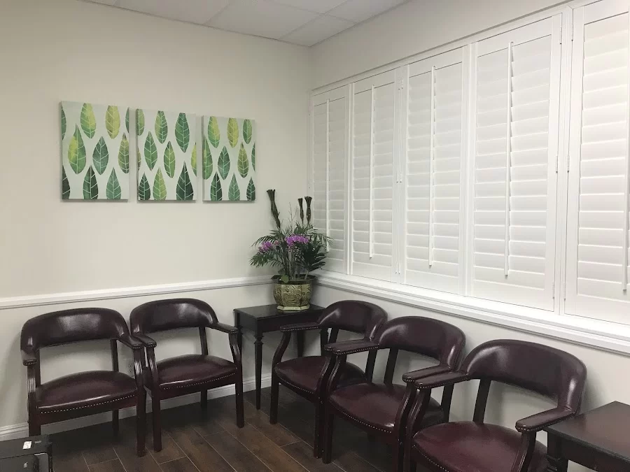 Del Amo Dental Care 2