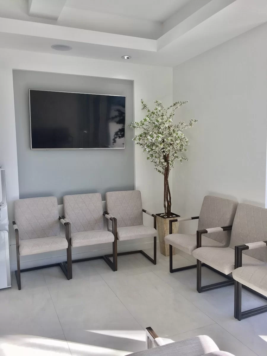 M Dental Group & Orthodontics Anaheim 7