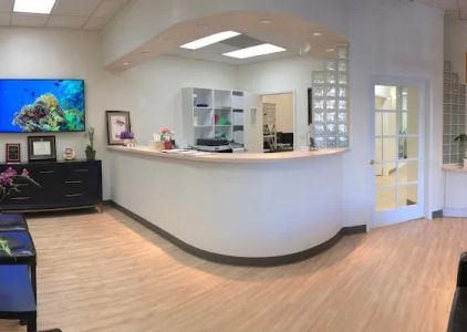 Yes Dental Implant Center