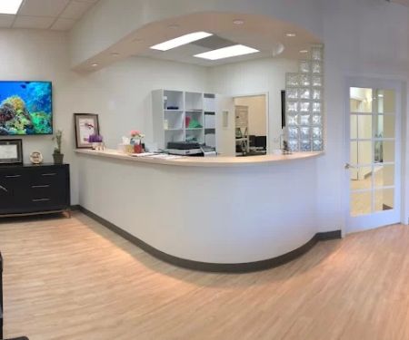 Yes Dental Implant Center